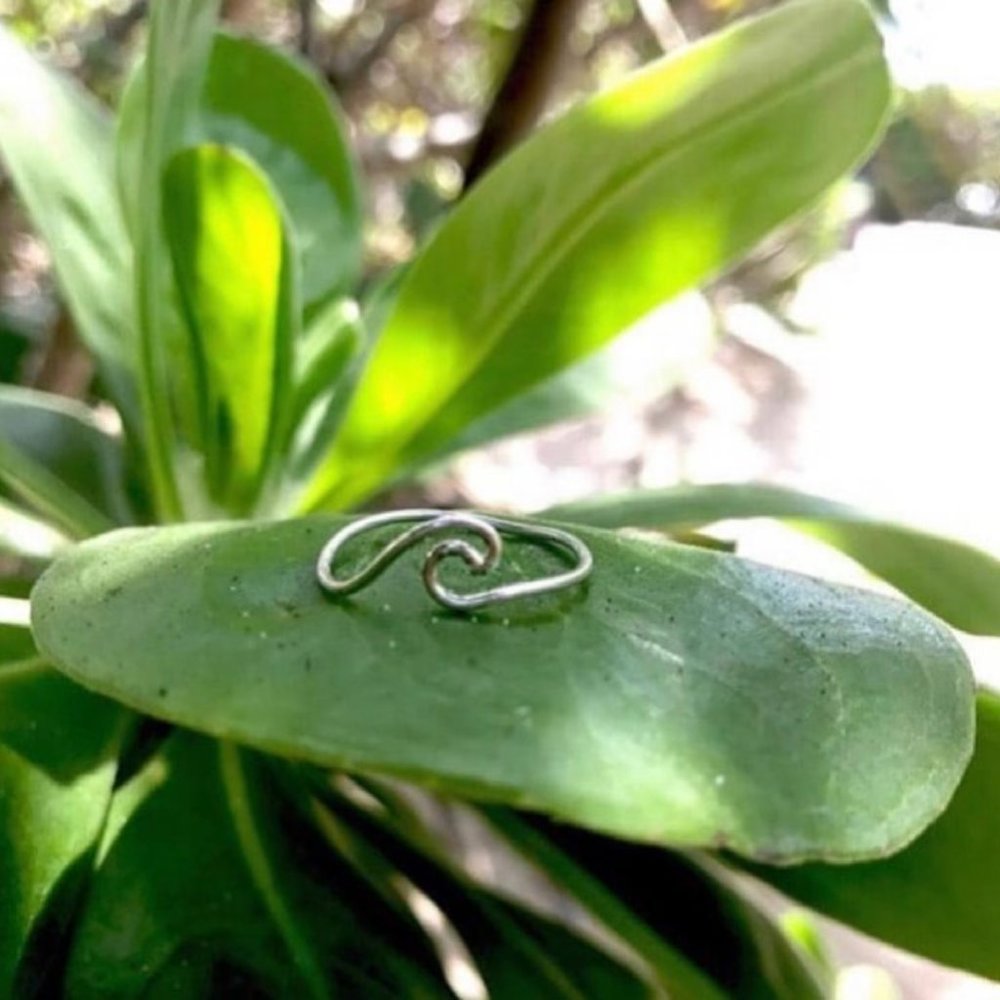 Wave Ring - Picture 2 of 2